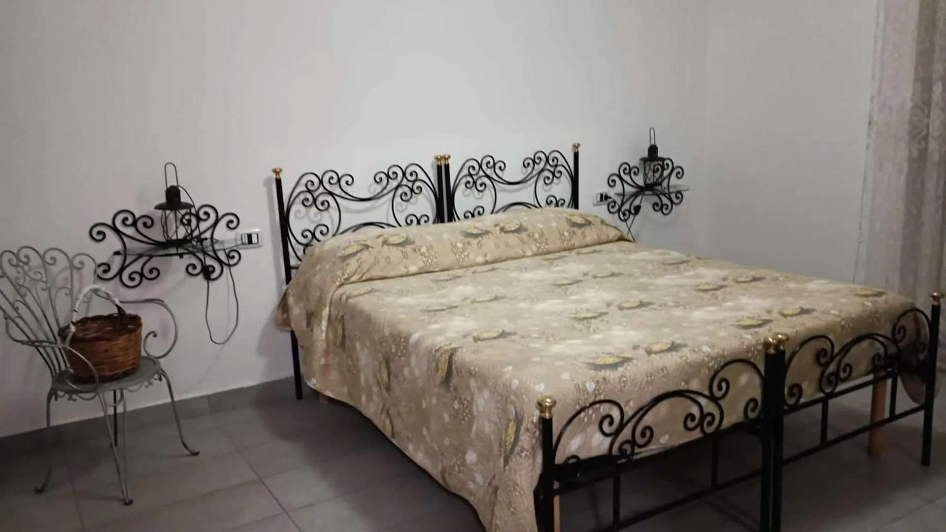Bed And Breakfast Settesette6 Barghe 0*,  Italy